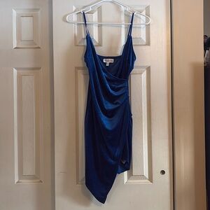 Sz Small velvet cocktaill dress